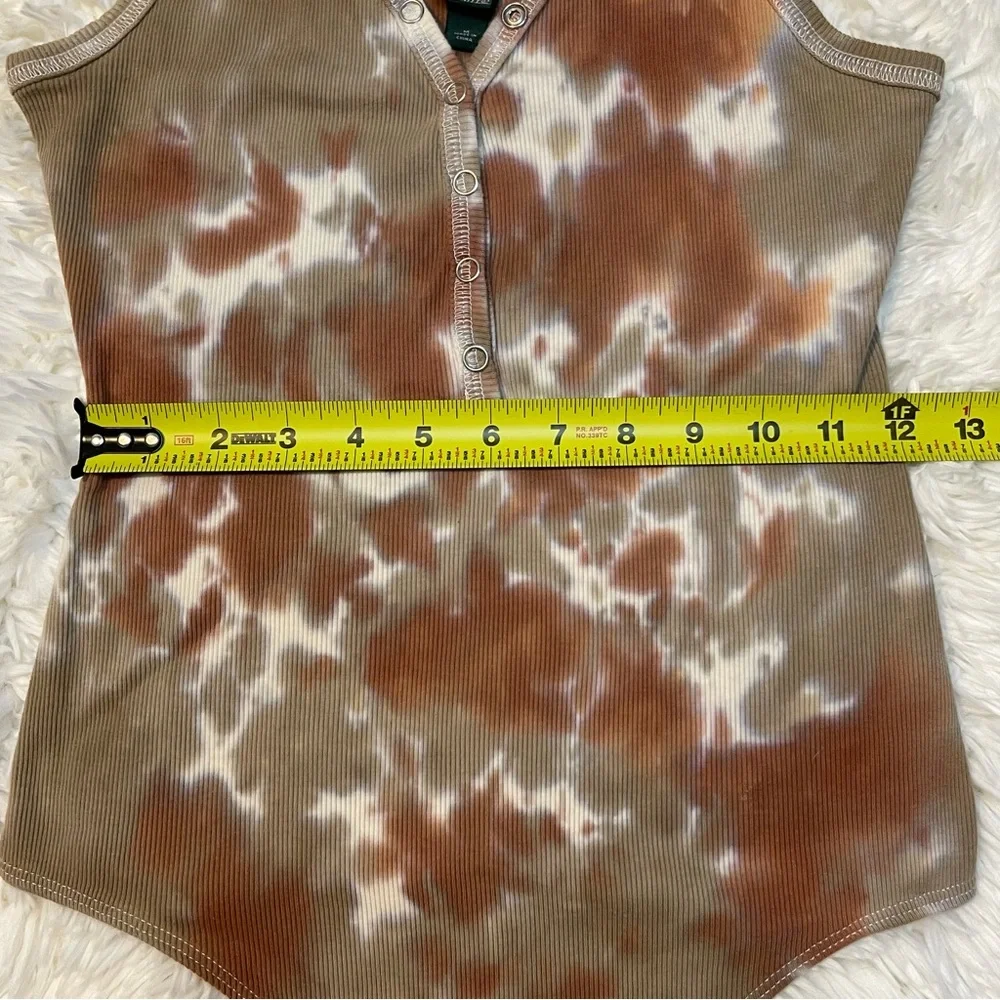NWOT! Brown & Orange Tie Dye Ribbed Button Front Thong Bodysuit - Picture 9 of 9